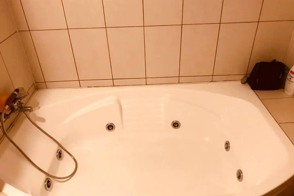 Cozy 2 Rooms Apartment Close To City Center Бухарест Екстер'єр фото