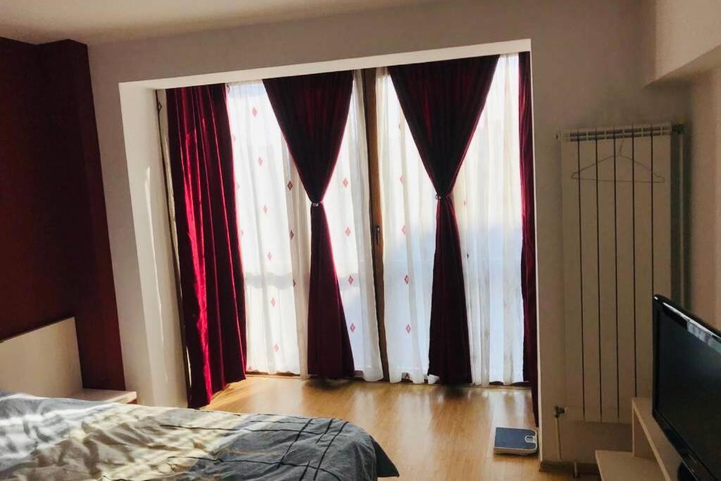 Cozy 2 Rooms Apartment Close To City Center Бухарест Екстер'єр фото